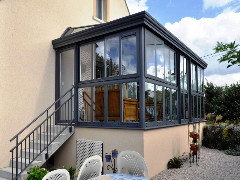 Peut-on installer une véranda sur une terrasse surélevée ?