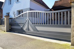 portail coulissant bicolore classique