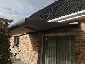 bras store banne en alu