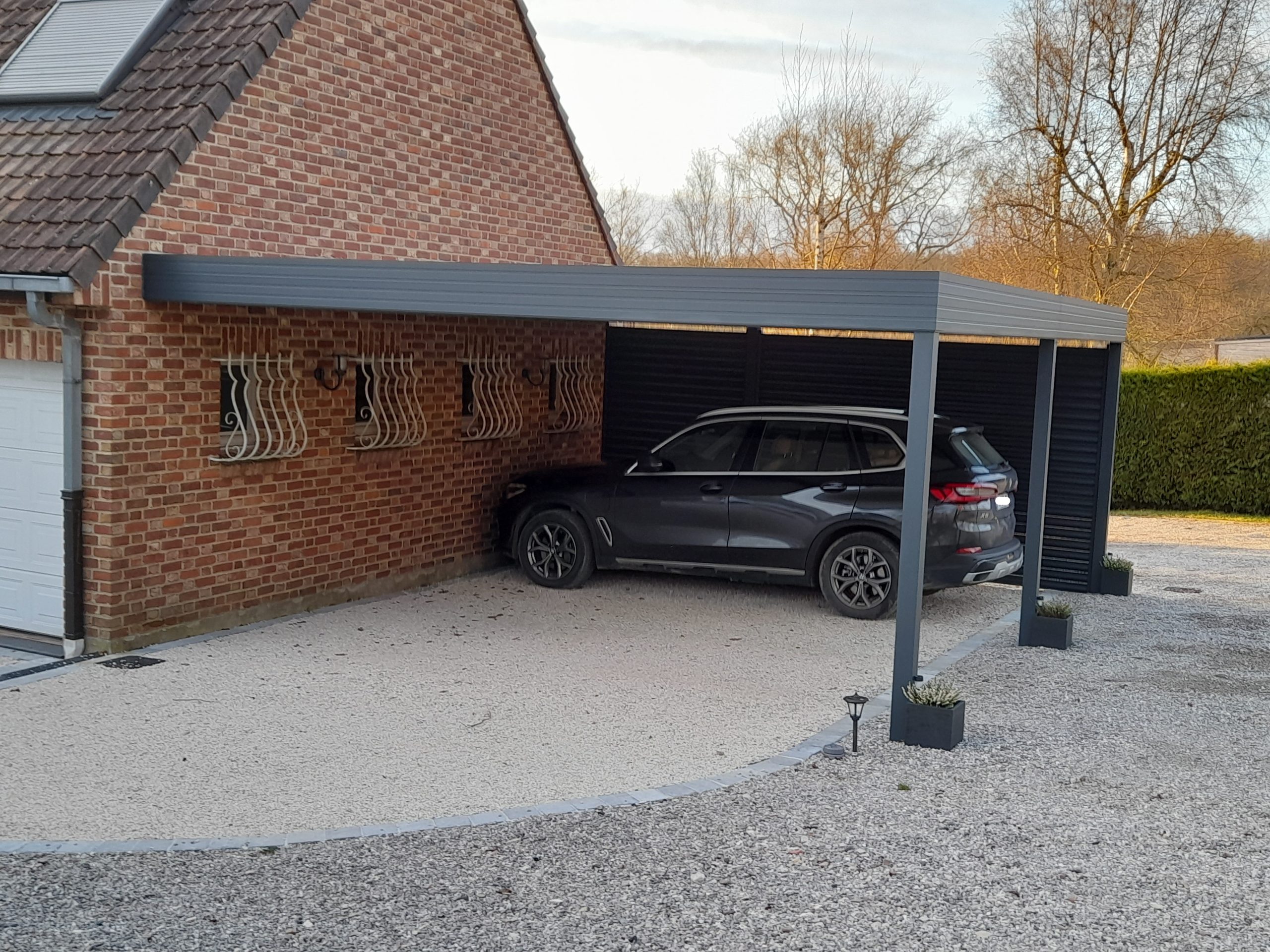 Carport avec abri garage fermé Hansa G - Qualité Premium