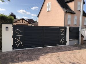 portail battant motifs design