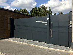 portail coulissant avec portillon classique