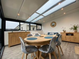 vue interieur veranda alu puit lumiere